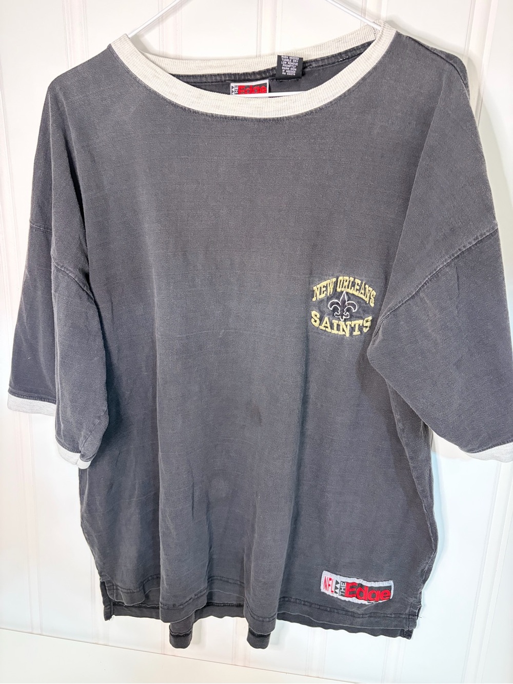 Vintage 90s NFL Short Sleeve New Orleans Saints Tee with White Trim